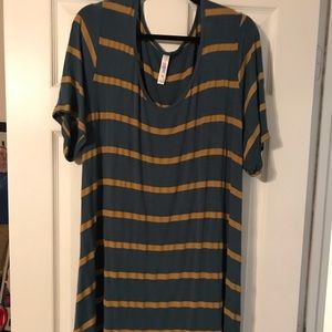 LuLaRoe Perfect Tee XL Stripes